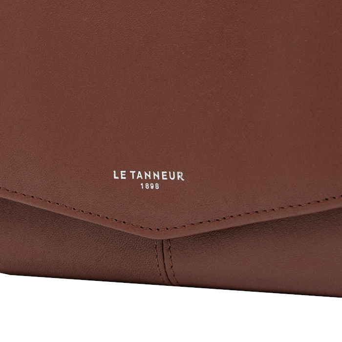 Portefeuille moyen modèle en cuir lisse Charlotte Le Tanneur