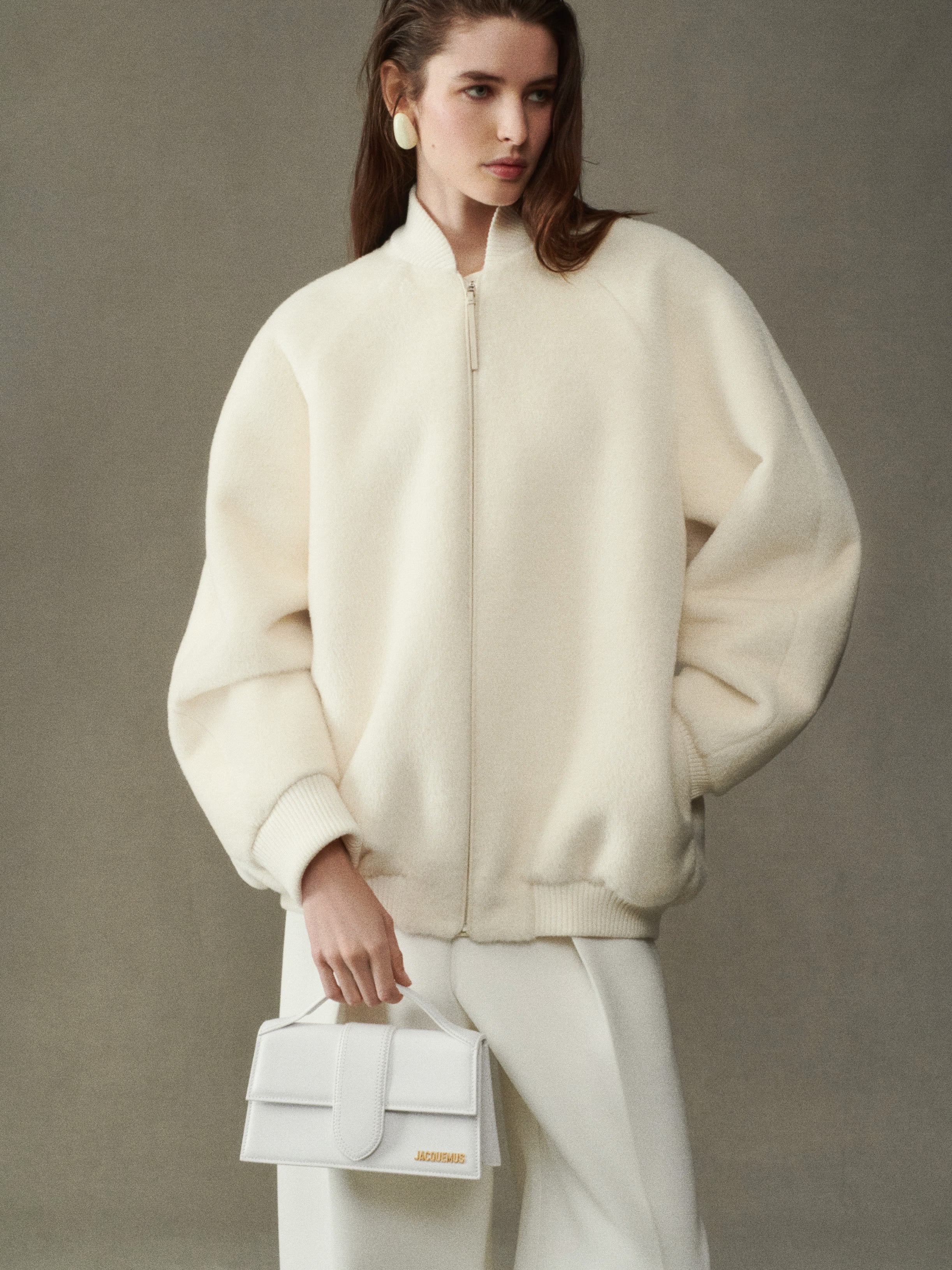 Sac à main avec bandoulière Le grand Bambino – Jacquemus