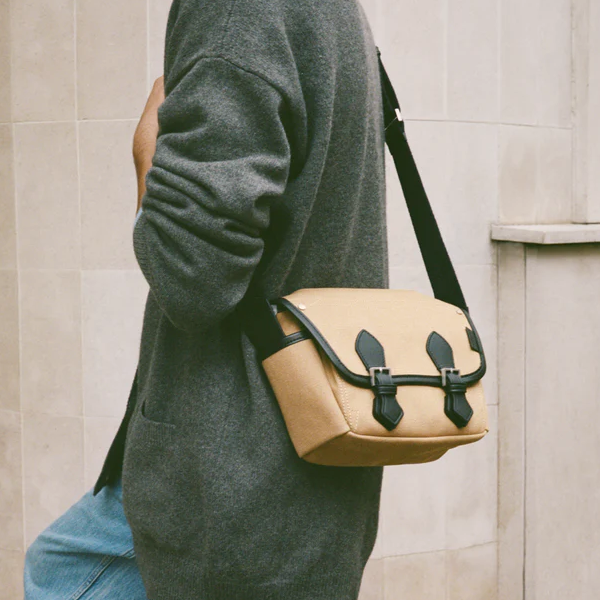 Petit sac bandoulière en toile coton et cuir lisse Solveig Le Tanneur
